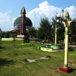 Monumen_Sampang_(2011)_-_panoramio