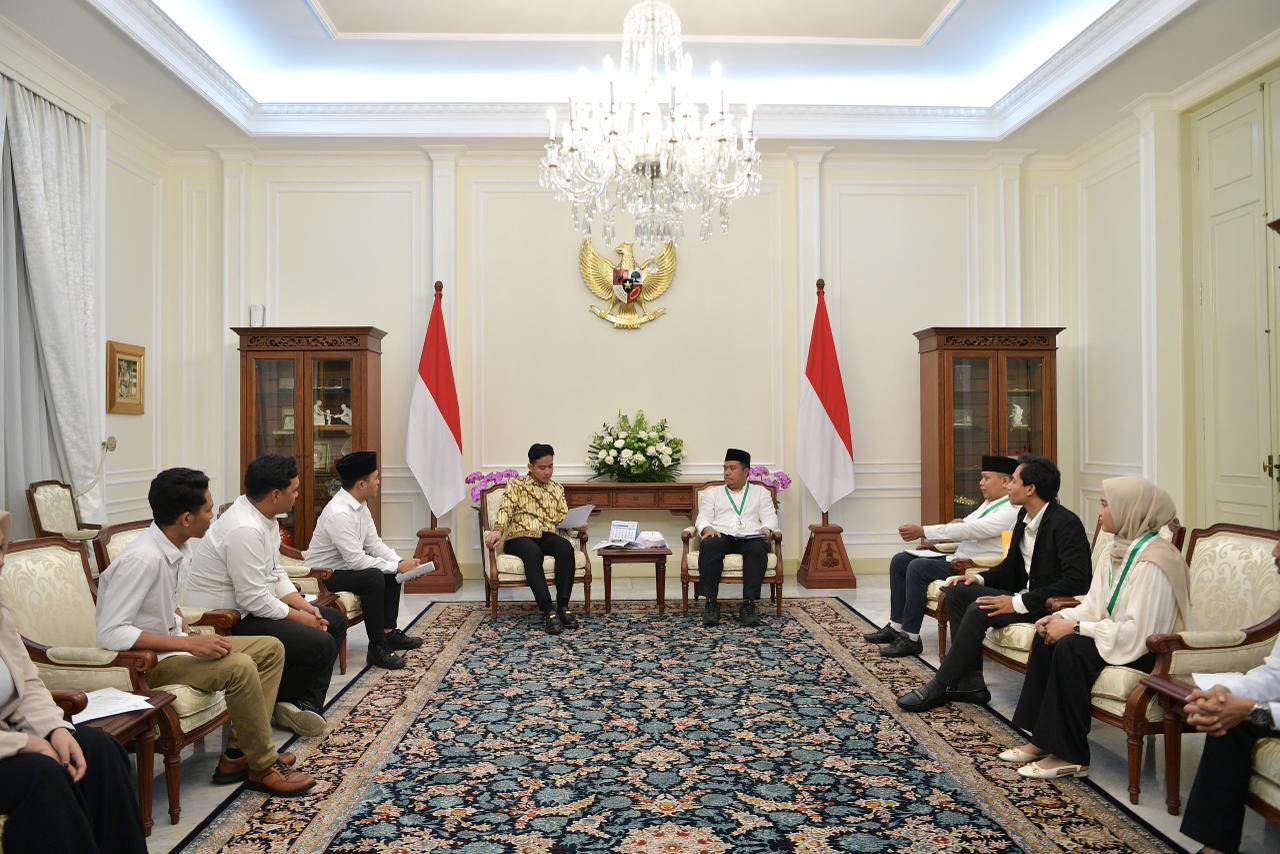 DPP Mahasantri menyampaikan  sejumlah permasalahan  dunia pesantren di hadaoan Wakil Presiden RI, Gibran Rakabuming